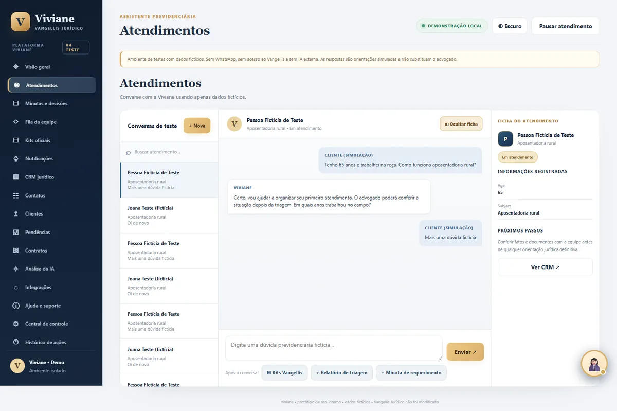 Captura de uma versão de testes com conversas e clientes fictícios.